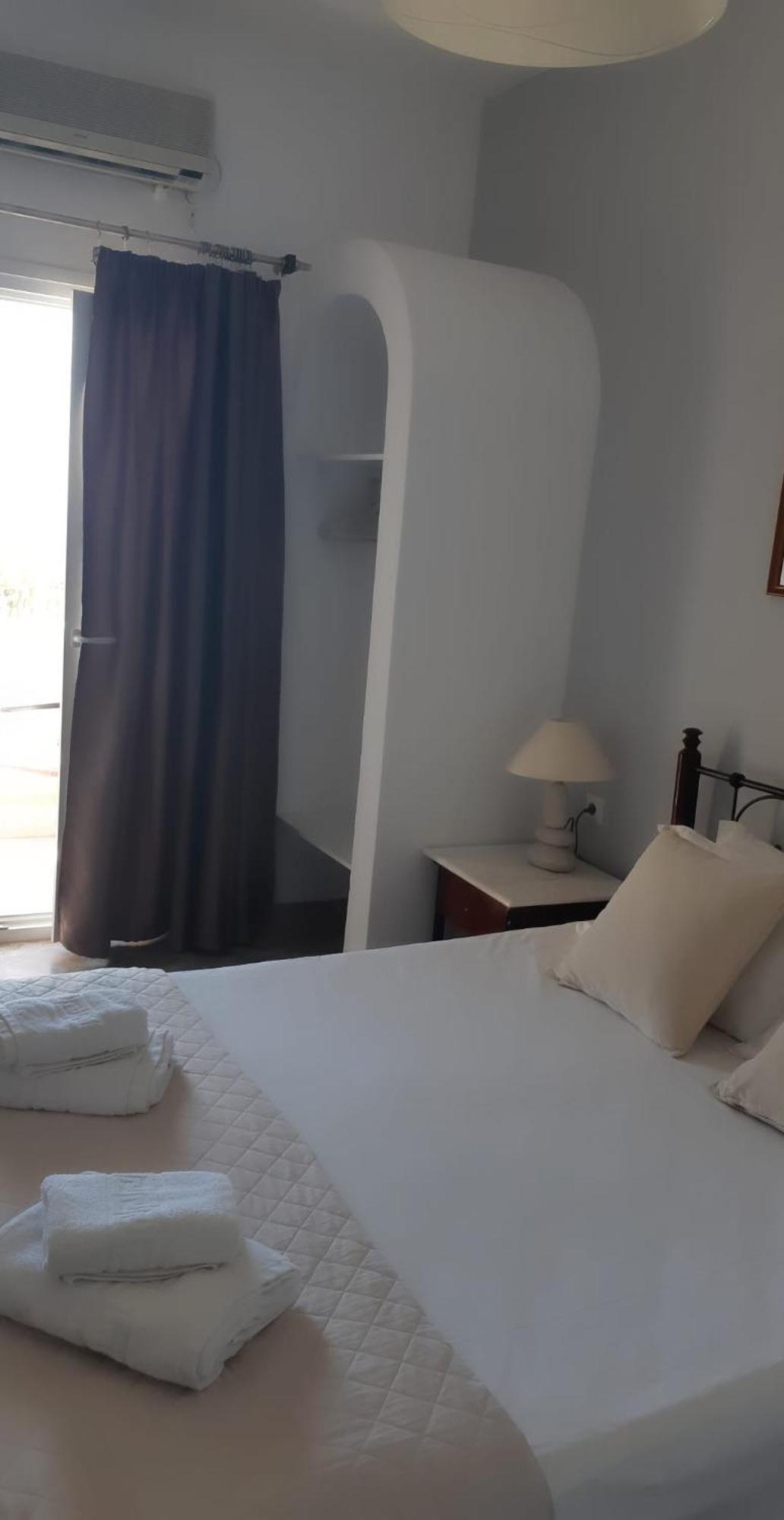 Emmanouela Studios & Villas Karterados  Exteriér fotografie